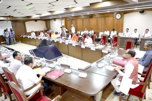 MP News : शिवराज कैबिनेट ने दी राज्‍य मिलेट मिशन को मंजूरी, ट्रांसजेंडर्स को मिलेगा ओबीसी का दर्जा